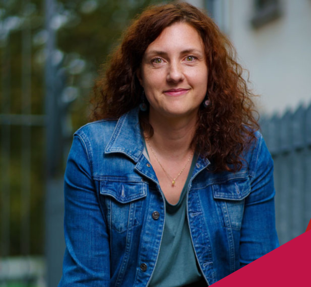Assoc. Prof. Mojca